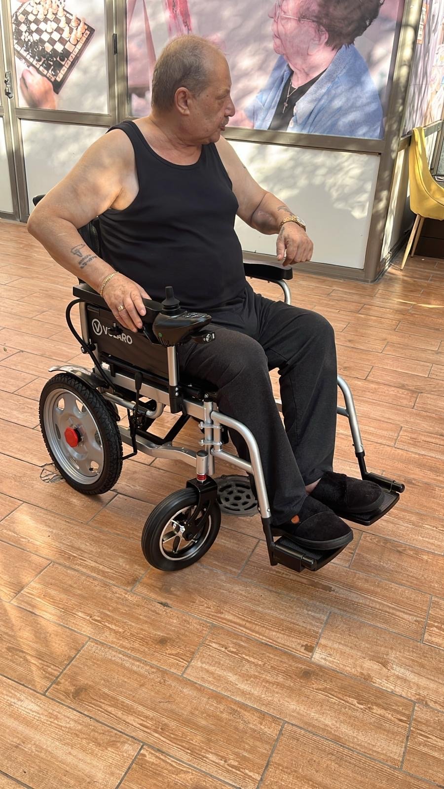 המשפחה אומרת שאני נראה הרבה יותר רגוע מאז שחזרתי לניידות מלאה. זו הייתה החלטה נכונה.