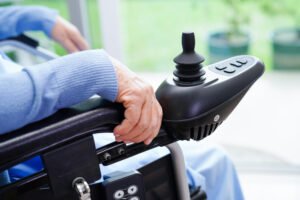 איך כסא הגלגלים החשמלי של העתיד משנה את כללי המשחק?